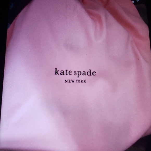 KATE SPADE MARGAUX MEDIUM SATCHEL PURSE W/ DUST BAG. Gently used a few times - Picture 5 of 8